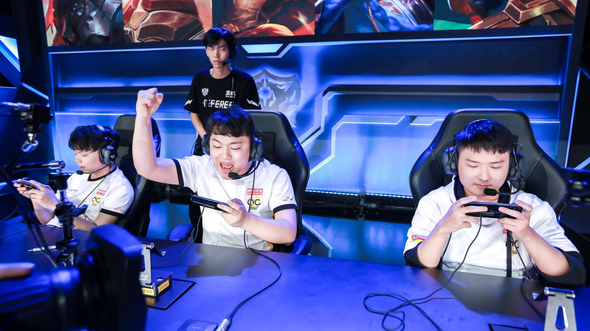 黑八奇迹棋差一招！Kuro潘森天降正义 乐言队3-2泡芙队