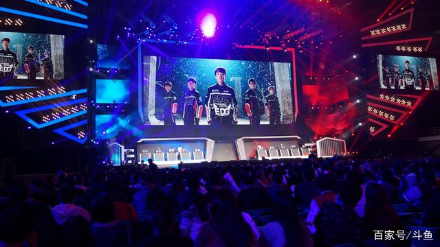 C9官推告别Perkz：你一直都是赛场上最亮眼的人